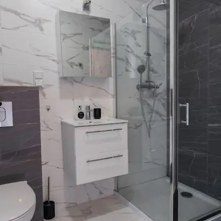 Apartament Zajezdnia Wrzeszcz 2 Apartment *